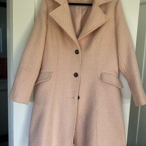 Blush Coat with Wide Lapels and Knee Length XL, fits more like a large